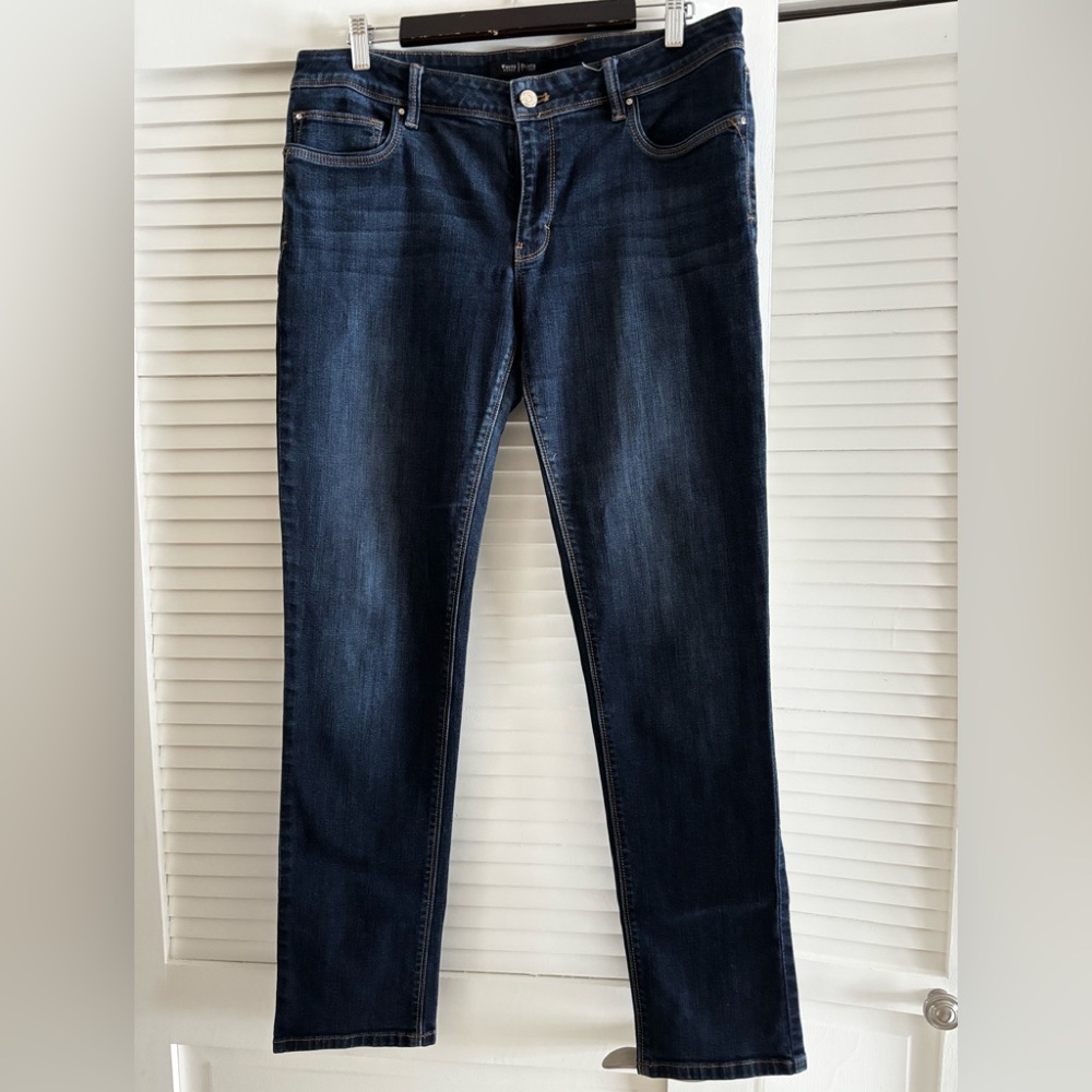 Women's Slim Straight Jeans